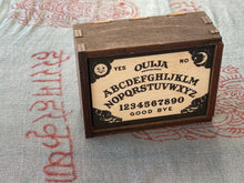 Load image into Gallery viewer, Ouija Board Full Color Box

