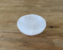 Load image into Gallery viewer, Gemstone Carving Small Bowl White Selenite
