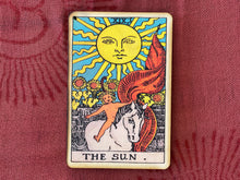 Load image into Gallery viewer, Tarot - The Sun Incense Burner
