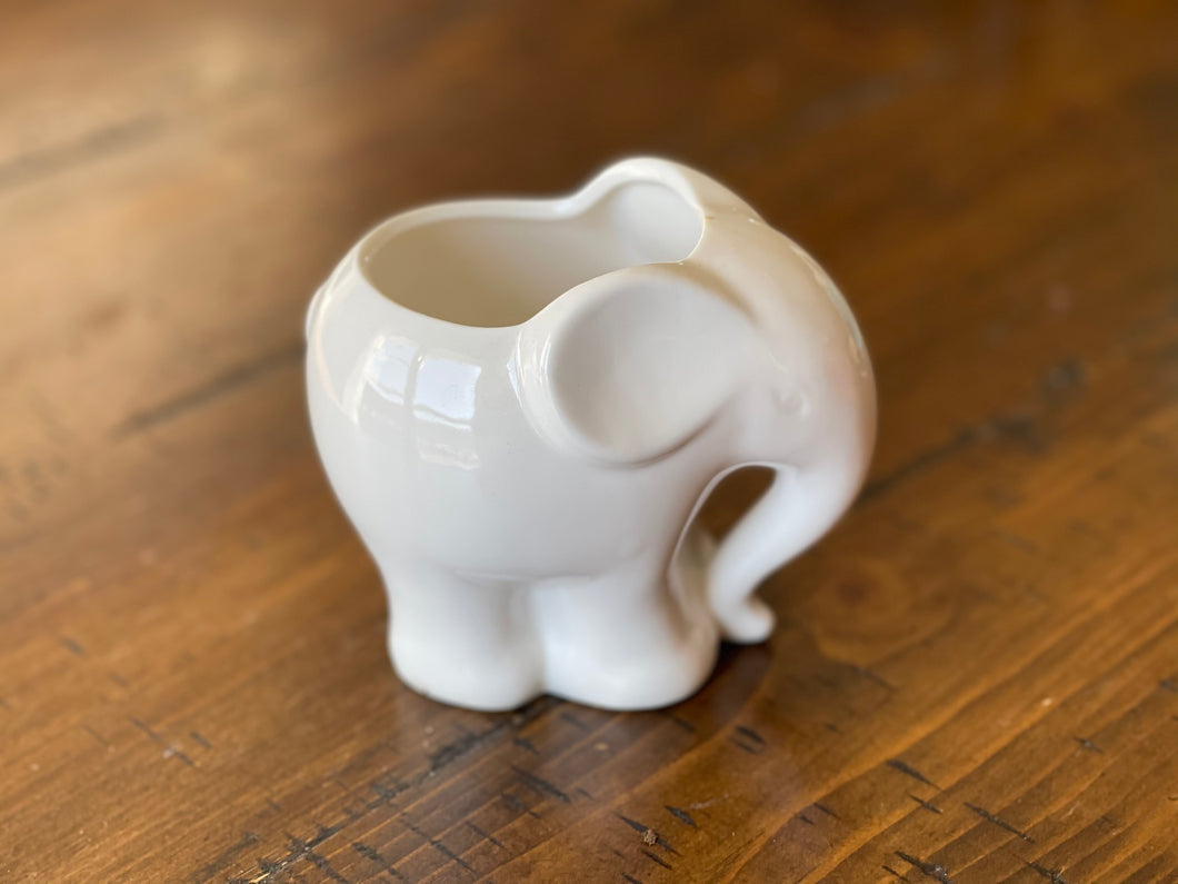 Adorable Elephant Shaped Ceramic Pot